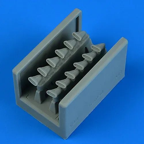 Resinové výfuky Quickboost QB49248 typu rybí ocas pro Spitfire Mk.IXe/TR.9 v měřítku 1/48