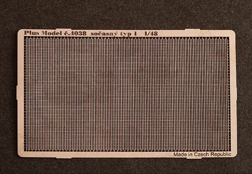 Plus Model 4038 ostnatý drát moderní 1/48, doplněk pro diorámata