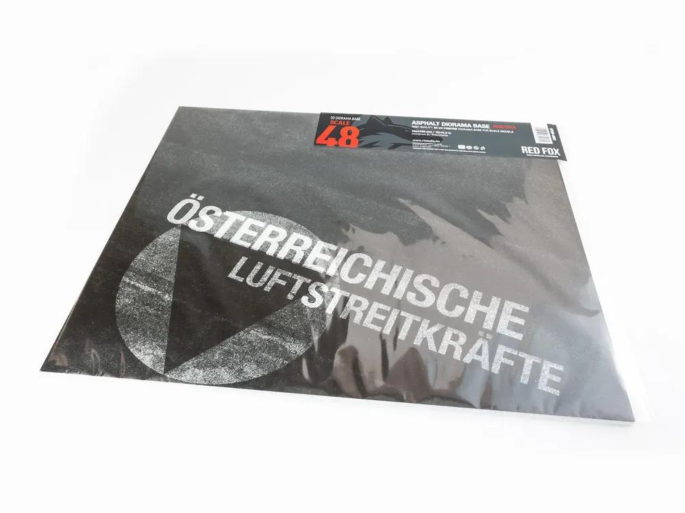 Asfaltová podložka Red Fox Studio RFSDB-48023 1/48 se značením rakouského letectva, 380 × 320 mm