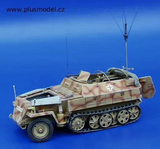 Konverzní sada Plus Model 119 Sd.Kfz 250/3 NEU 1/35 – resinové díly a fotolepty