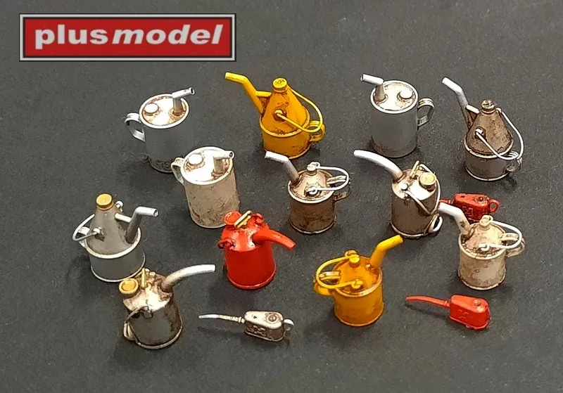 Sada 3D tištěných dílů Plus Model DP3028 nádoby na olej v měřítku 1/35