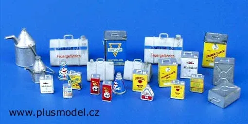 Resinové díly Plus Model 106 plechovky na olej v měřítku 1/35 s obtisky