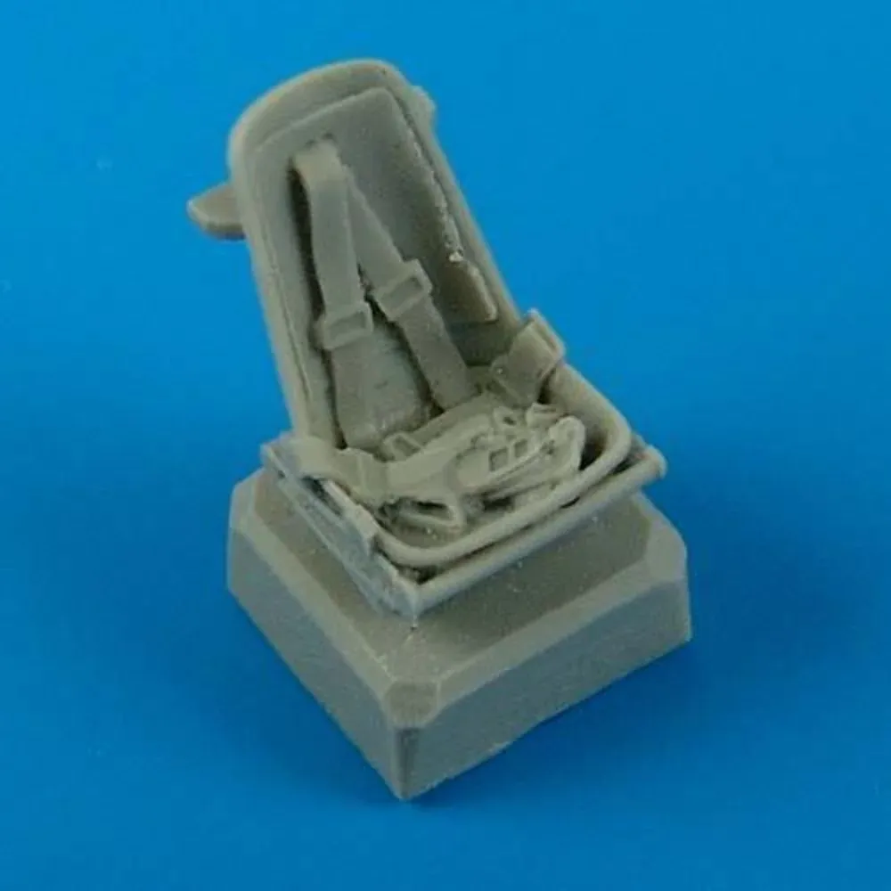 Resinová sedačka s bezpečnostními pásy Quickboost QB72401 pro Bf 109E v měřítku 1/72