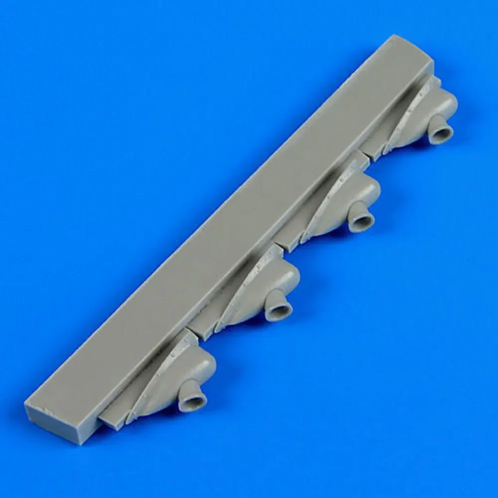 Resinové výfuky Quickboost QB72440 pro model SB2C-4 Helldiver v měřítku 1/72