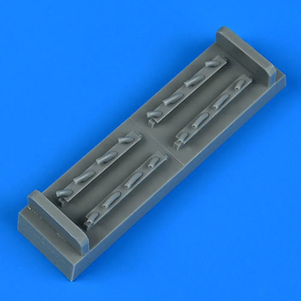 Resinové výfuky Quickboost QB72638 pro model Pe-2 ZVEZDA v měřítku 1/72