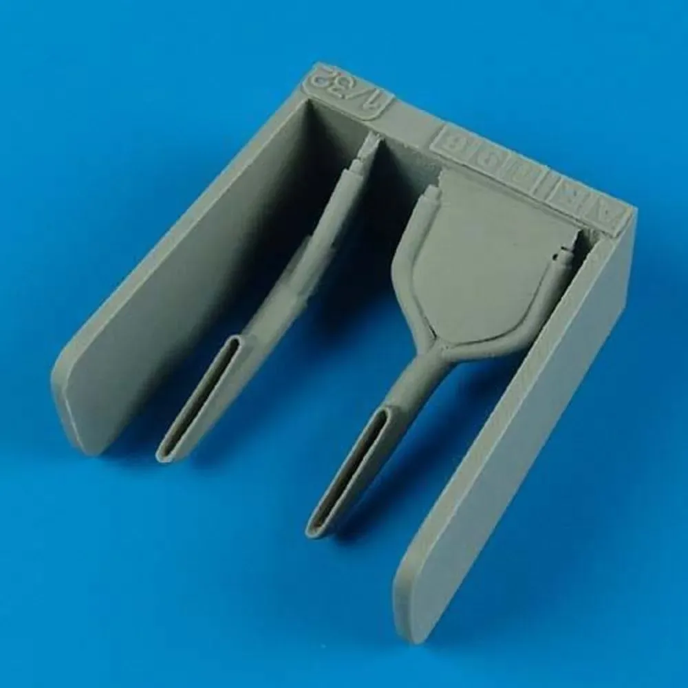 Resinové výfukové potrubí Quickboost QB32121 pro Arado Ar 196 v měřítku 1/32