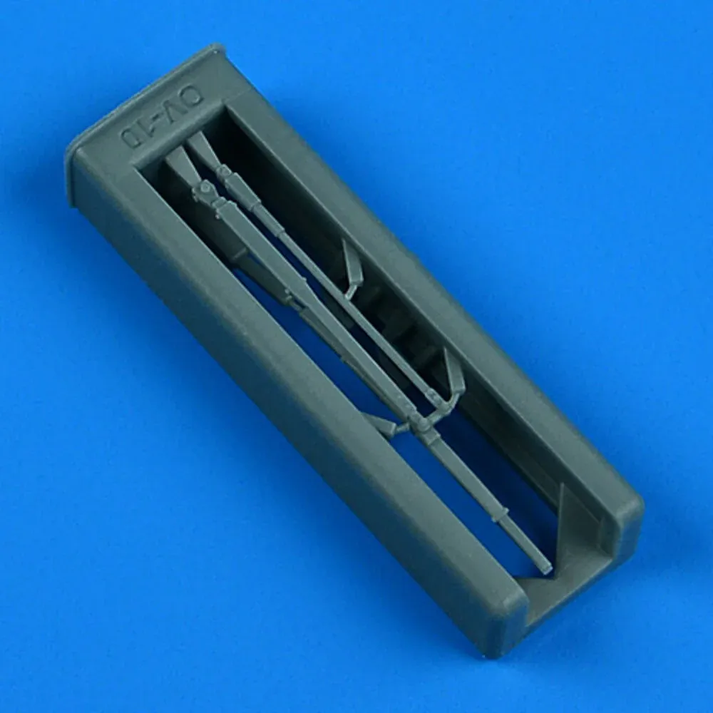 Resinové stěrače Aires Quick Boost QB32347 pro model OV-10 Bronco v měřítku 1/32