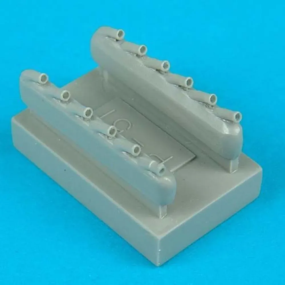 Quickboost QB48054 náhradní výfuky pro model P-51D Mustang v měřítku 1/48