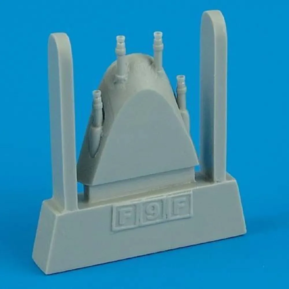 Resinové hlavně kanonů Aires Quickboost QB48121 pro model F9F Panther Trumpeter v měřítku 1/48