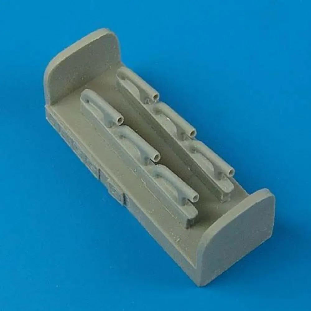 Resinové výfuky Quickboost QB48228 pro LaGG-3 Series 35 v měřítku 1/48 na licím bloku