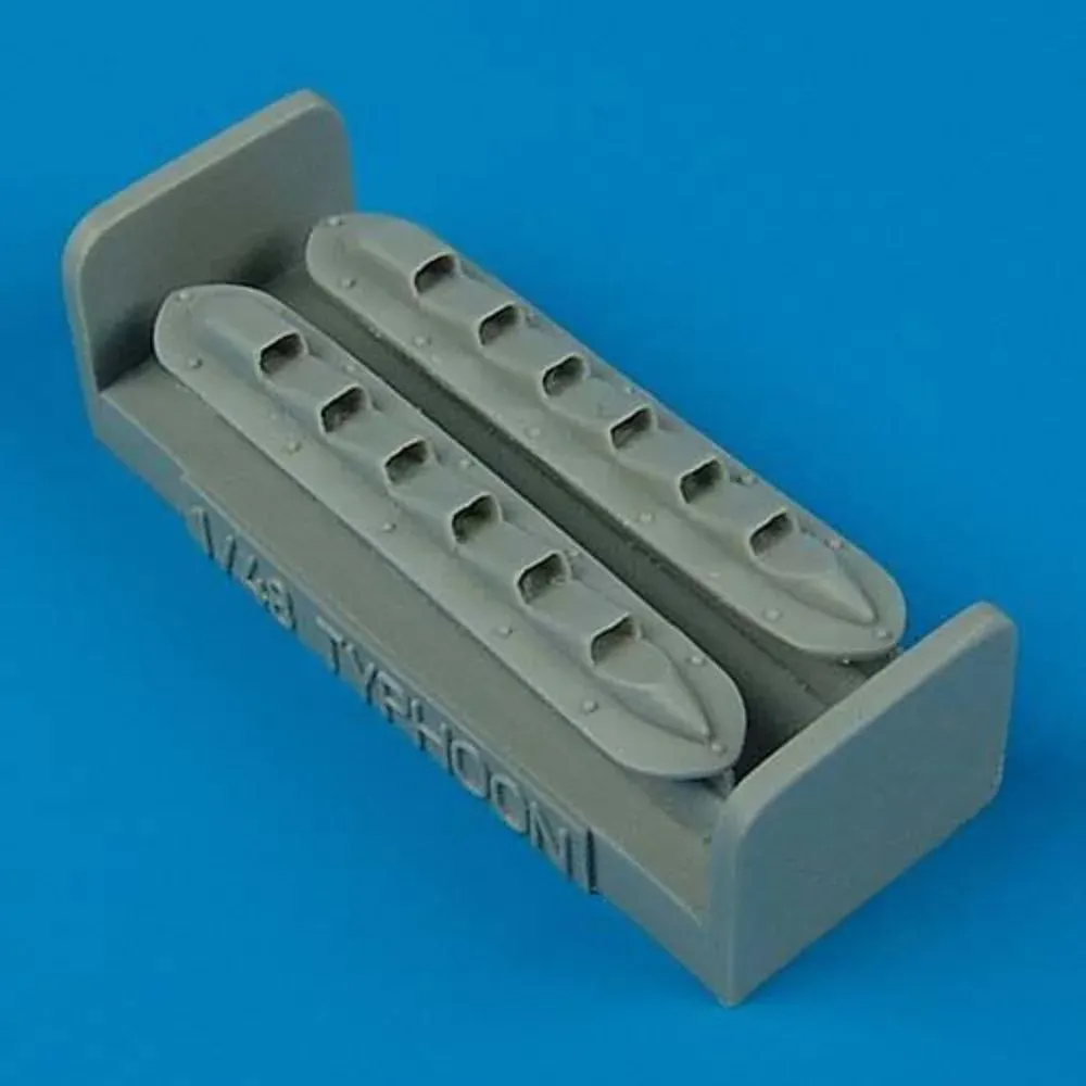 Resinové výfuky Quickboost QB48276 pro Hawker Typhoon 1/48 na licím bloku