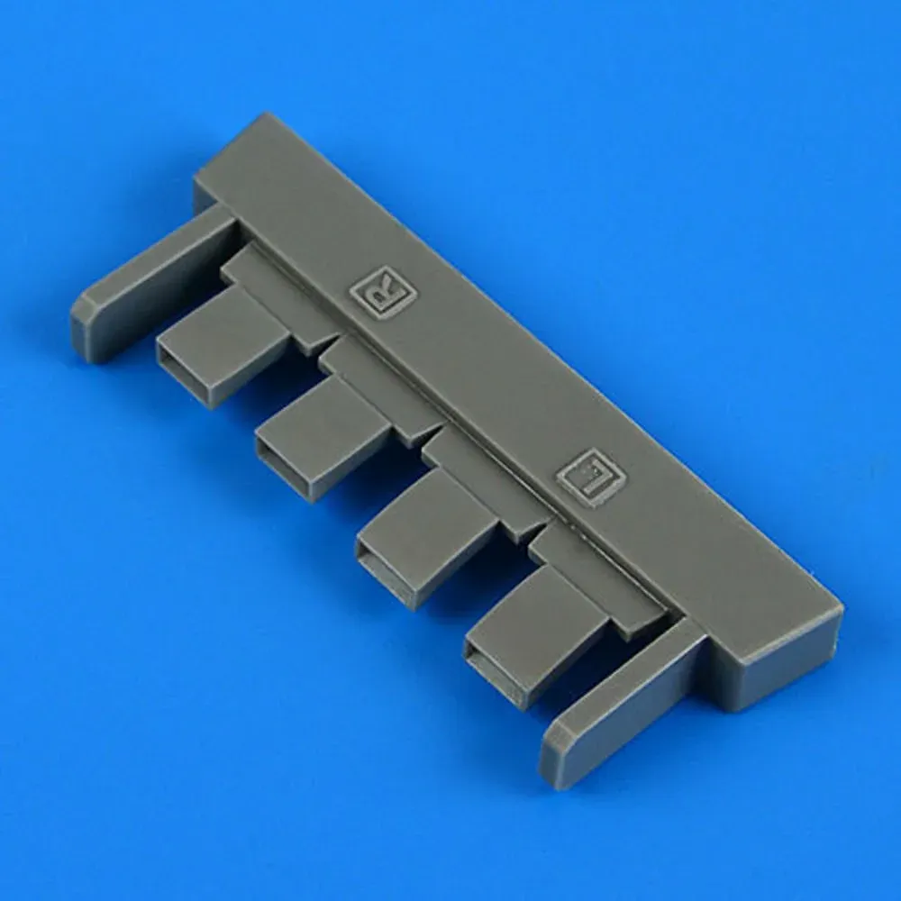 Resinový doplněk Quickboost QB48985 schránka na nábojnice IA 58 Pucará v měřítku 1/48
