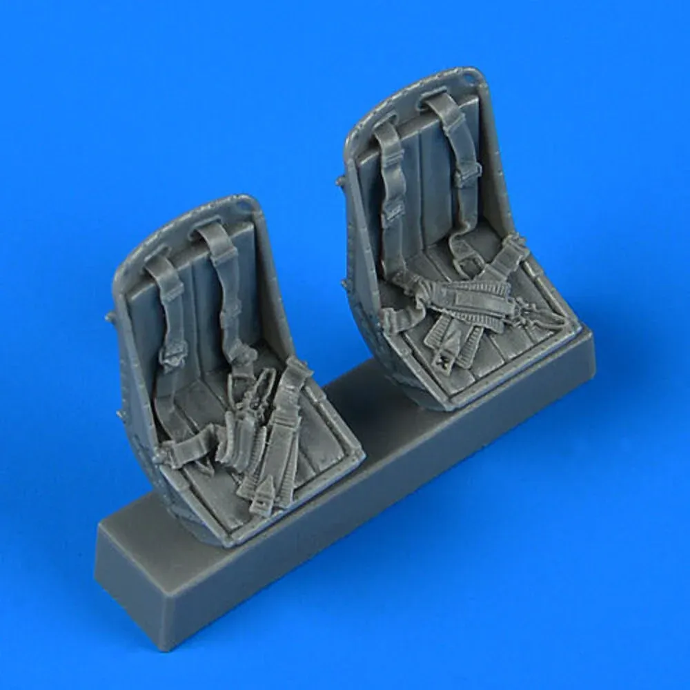 Sada Quickboost QB49009 – sedadla s bezpečnostními pásy pro Z-126 Trenér v měřítku 1/48