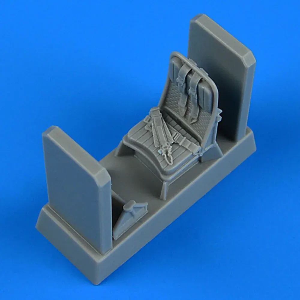 Resinové sedadlo s pásy Quickboost QB49089 pro Z-37 Čmelák v měřítku 1/48