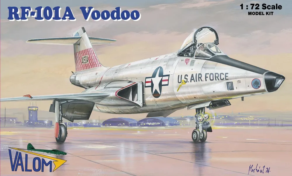 Krabice plastikové stavebnice Valom 72092 RF-101A Voodoo v měřítku 1/72