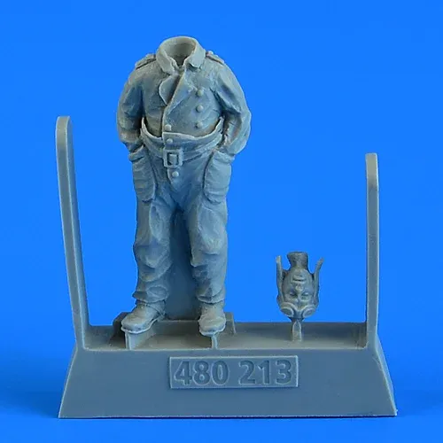 Figurka Aires 480213 německý pilot 1. světové války v měřítku 1/48