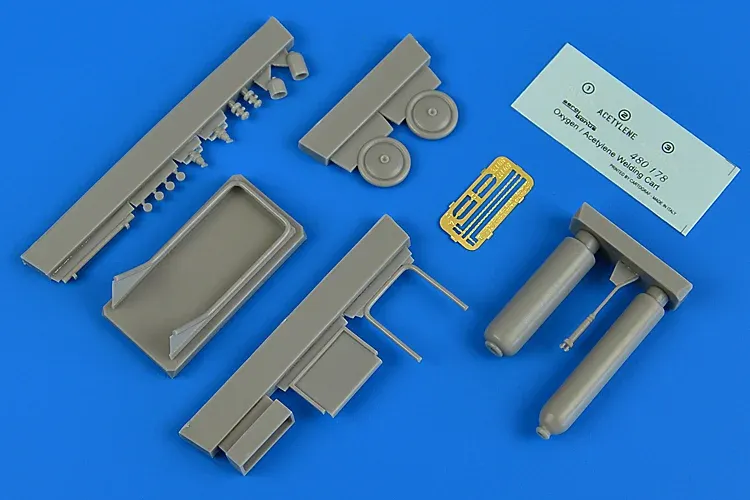 Aires 480178 svařovací vozík na kyslík a acetylen v měřítku 1/48, modelářský doplněk