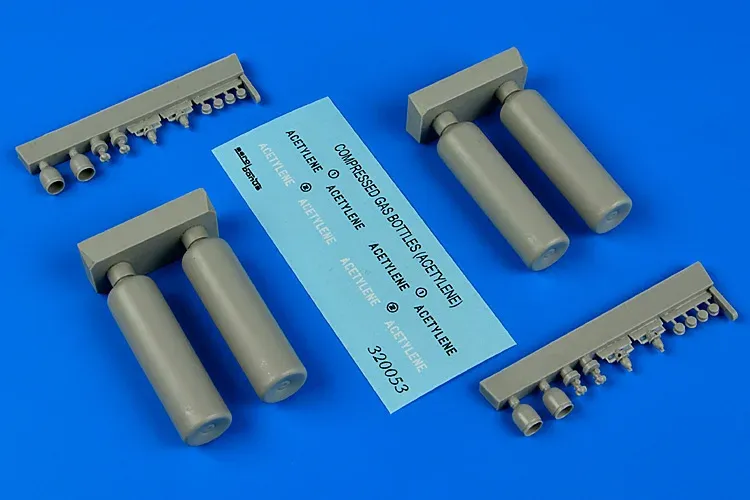 Aires 320053 tlakové lahve na acetylen v měřítku 1/32 – detailní doplněk pro diorámata