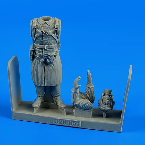 Resinová figurka Aires 320061 ruský pilot 2. světové války v měřítku 1/32