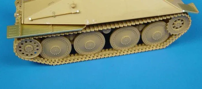 Sada Hauler HLX48021 blatníky pro Hetzer 1/48 – resinové a leptané díly pro stavebnici Tamiya