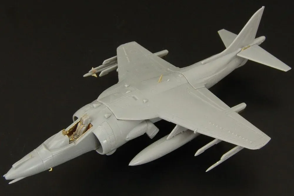 Leptaný plát fotoleptů Brengun BRL144034 pro BAe Harrier GR.7 v měřítku 1/144