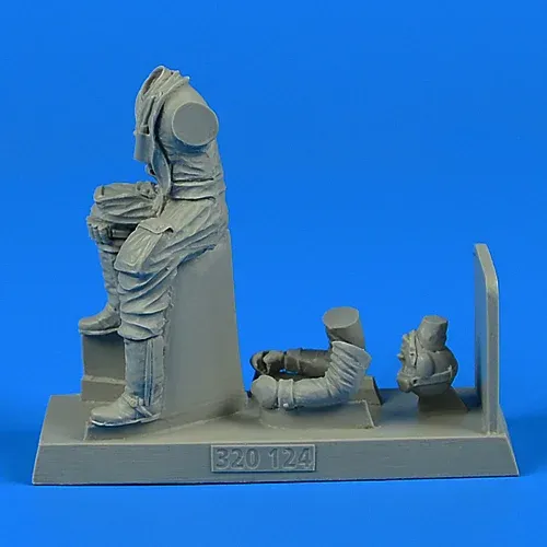 Figurka Aires 320124 pilot Luftwaffe se záchrannou vestou pro Bf 109 v měřítku 1/32