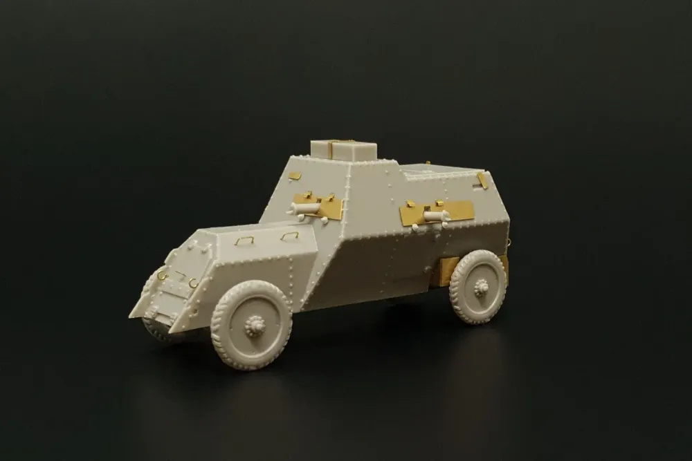 Resinová stavebnice Hauler HLP72034 Russo-Balt typ C 1/72, ruský obrněný automobil