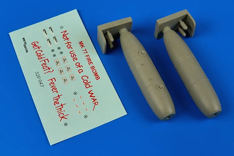 Sada Aires 320043 napalmové bomby Mk-77 Mod. 4/5/6 v měřítku 1/32