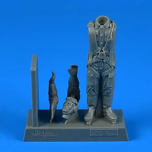 Figurka pilota francouzského letectva Aires 320164 v měřítku 1/32