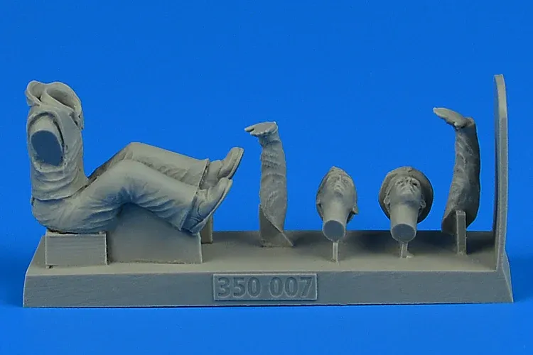 Resinová figurka Aires 350007 námořník Kriegsmarine v měřítku 1/35