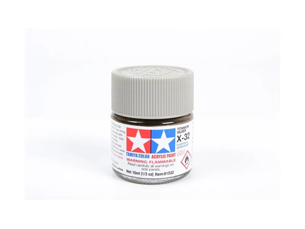 Skleněná lahvička akrylové barvy Tamiya 81532 Acrylic Mini X-32 Titanium Silver 10 ml
