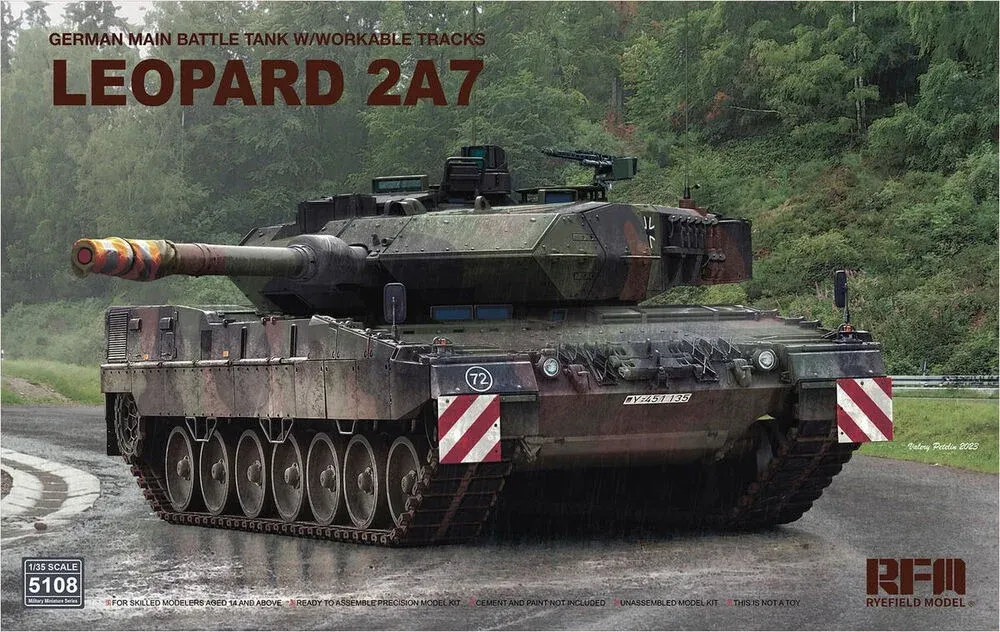 Krabice plastikové stavebnice Rye Field Model RFM5108 Leopard 2 A7 v měřítku 1/35
