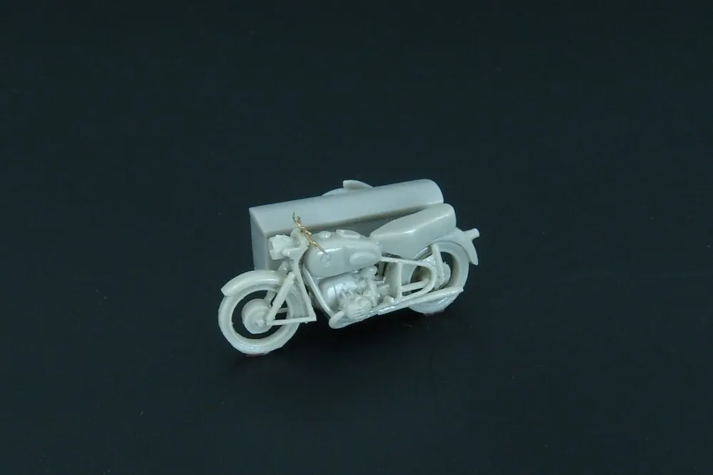 Resinová stavebnice Hauler HLR87193 BMW R 69 s postranním vozíkem Steib LT 200 v měřítku 1/87