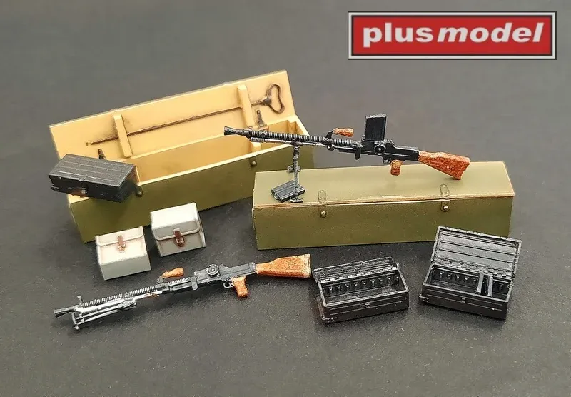 Díly Plus Model DP3035 kulomet ZB-26 v měřítku 1/35 – dva kulomety s výbavou z 3D tisku