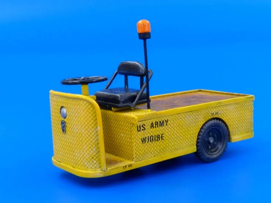 Resinová stavebnice Plus Model 1/35 americký elektrický vozík C4-32 Mule s fotolepty a obtisky