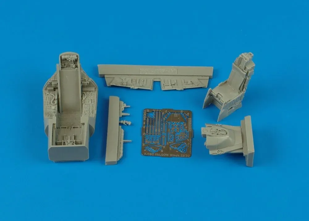 Aires 4364 kokpit pro F-16C Fighting Falcon Block 25/32 v měřítku 1/48 pro model Tamiya