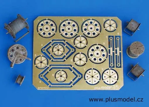 Resinový set Plus Model 085 spojařské cívky v měřítku 1/35 s aršíkem fotoleptů
