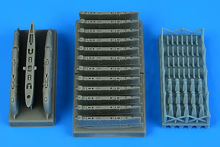 Resinové závěsníky Aires 2295 pro A-1 Skyraider v měřítku 1/32, raná verze