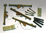 Resinový set Plus Model 326 Bazooka M1 a M1A1 v měřítku 1/35 s aršíkem fotoleptů