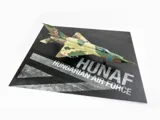 Diorámová podložka Red Fox Studio 1/48 s asfaltovým motivem a nápisem HUNAF, 380 × 320 mm — obrázek 3