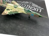Diorámová podložka Red Fox Studio RFSDB-48024 1/48 s asfaltovým motivem a nápisem LUCHTCOMPONENT — obrázek 4