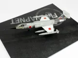 Red Fox Studio 1/72 Asphalt Diorama Base Švédsko, podložka 300 × 230 mm s nápisem FLYGVAPNET — obrázek 4