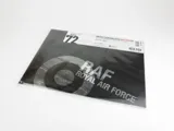 Podložka Red Fox Studio RFSDB-72036 Asphalt Diorama Base s motivem asfaltu a kokardou RAF, 1/72