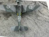 Prezentační podložka Red Fox Studio RFSDB-35005 s potiskem německé cihlové dlažby 1/35, 380 × 320 mm — obrázek 4