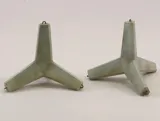 Resinové díly sady Plus Model 1/35 protitankové zátarasy – ježci pro dioráma