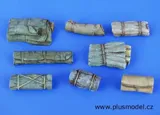 Resinové díly setu Plus Model 076 tankové a automobilové batohy v měřítku 1/35