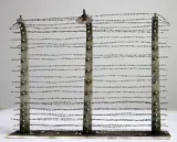Plus Model 358 plot z ostnatého drátu 1/35 — resinové díly a aršík fotoleptů