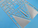 Krabice stavebnice ModelSvit Mirage IIIE/EZ v měřítku 1/72 s rámy plastových dílů — obrázek 16