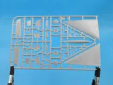 Krabice stavebnice ModelSvit Mirage IIIE/EZ v měřítku 1/72 s rámy plastových dílů — obrázek 7
