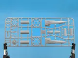Krabice stavebnice ModelSvit Mirage IIIE/EZ v měřítku 1/72 s rámy plastových dílů — obrázek 9